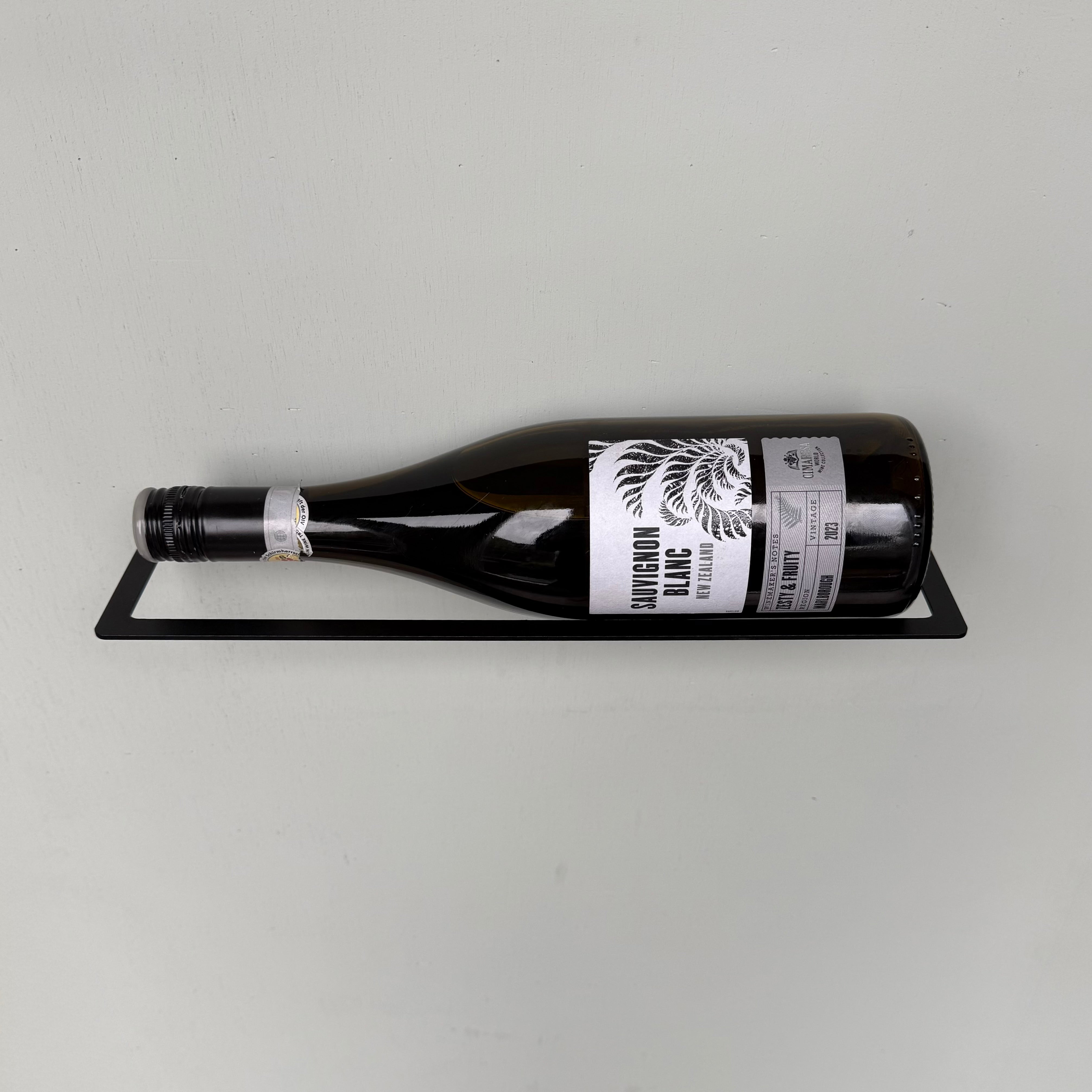 Wijnrek SOLOVINO – wandrek voor 1 wijnfles, zwart staal