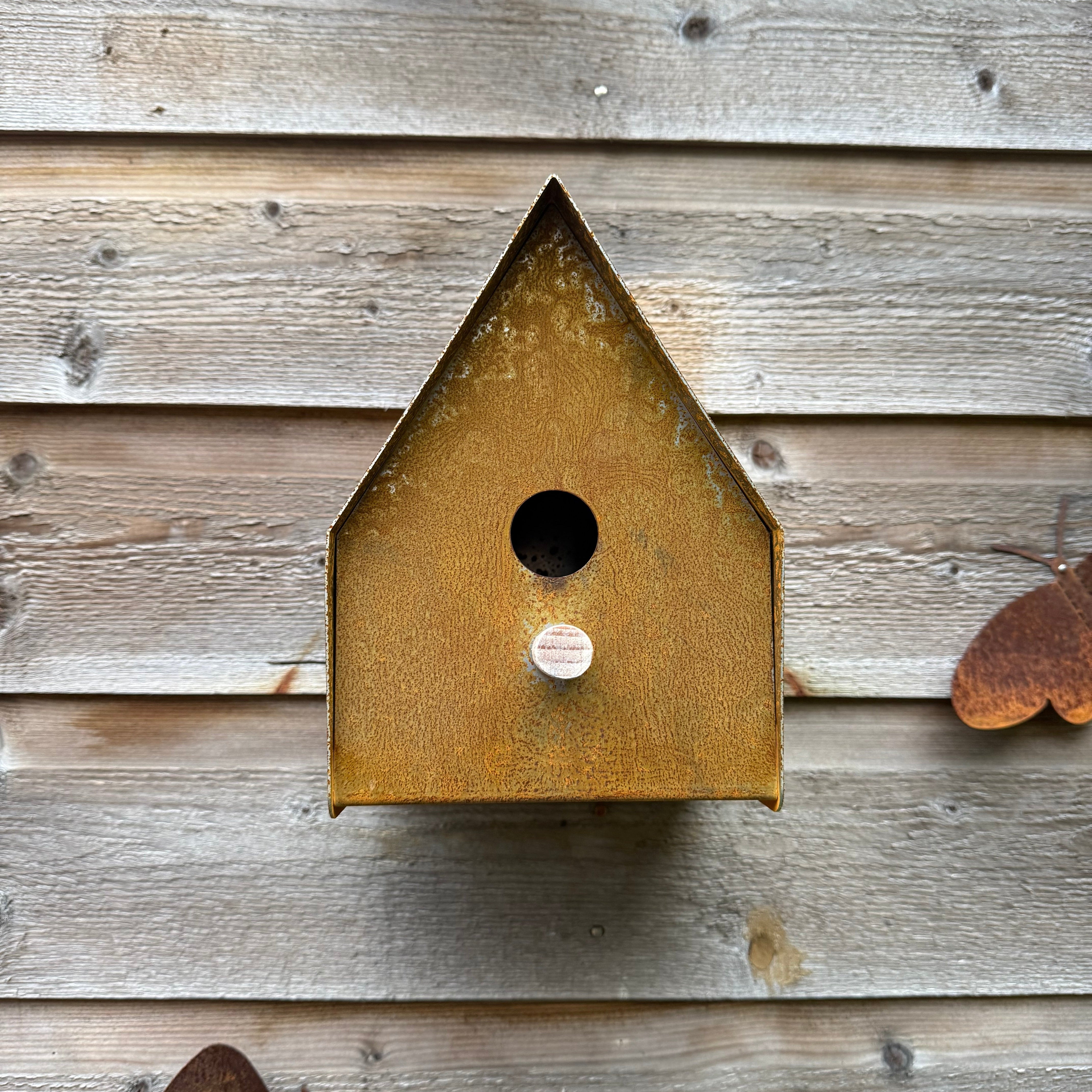 Vogelhuis YETI – wandmodel met zitstokje, schaduwlocatie aanbevolen