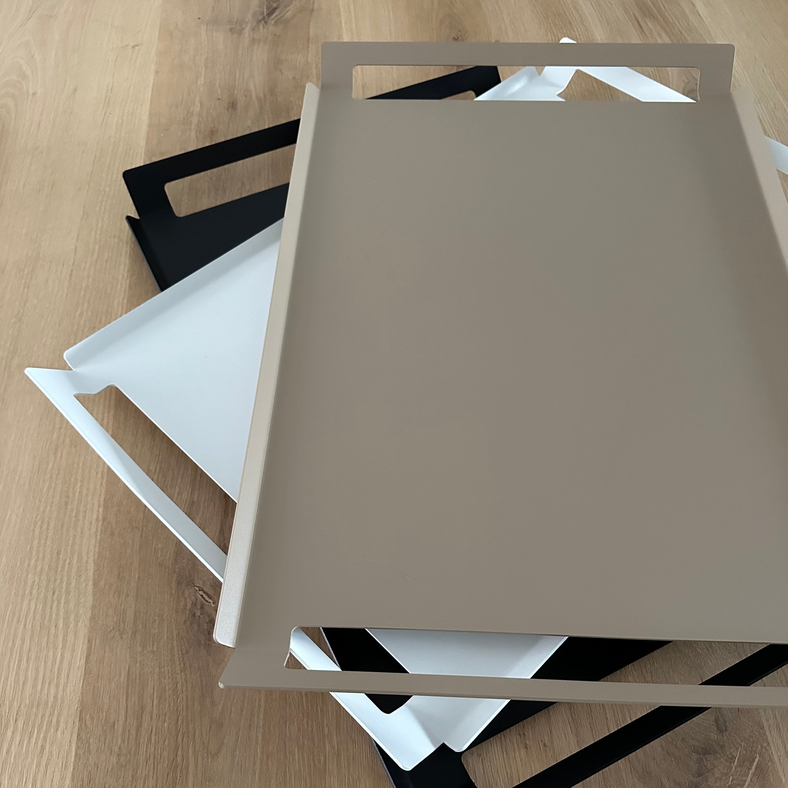 Dienblad SOLAR – poedergecoat aluminium dienblad 2mm dik