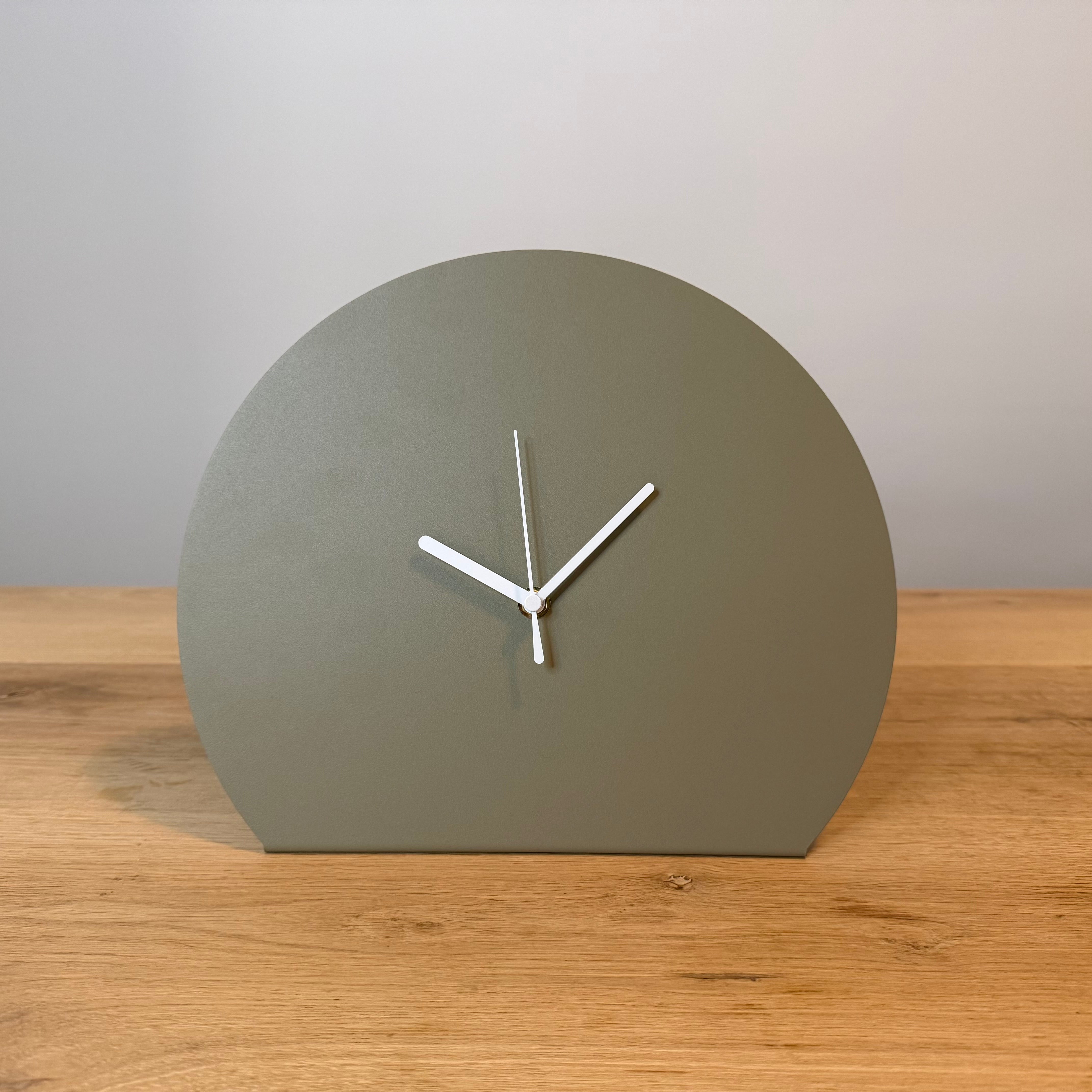 Klok DRIFT, moderne wandklok met strak en minimalistisch ontwerp.